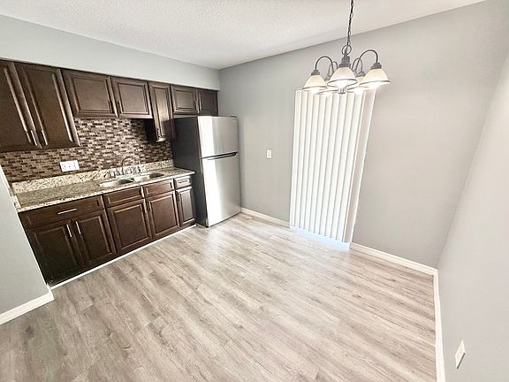 5th image of 33 Lago Mesa Way #33