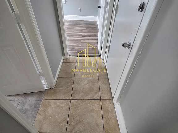 5th image of 49 Fabyan Pl #11L