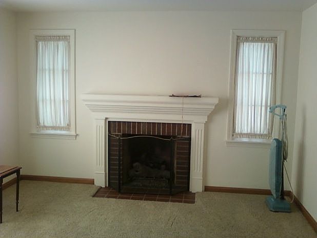 2nd image of 322 E Liberty St