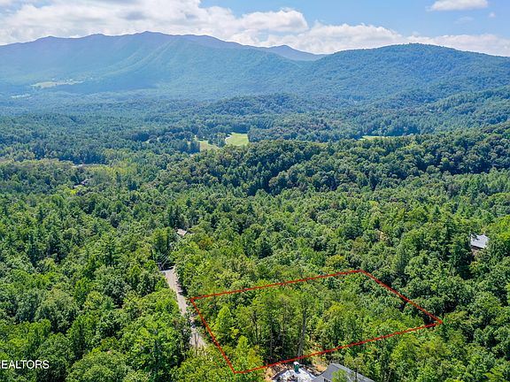 3rd image of 210 Cutter Gap Rd