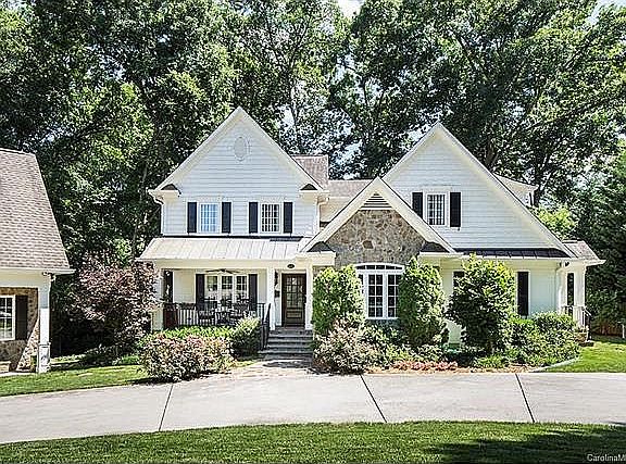 3rd image of 1431 Runnymede Ln