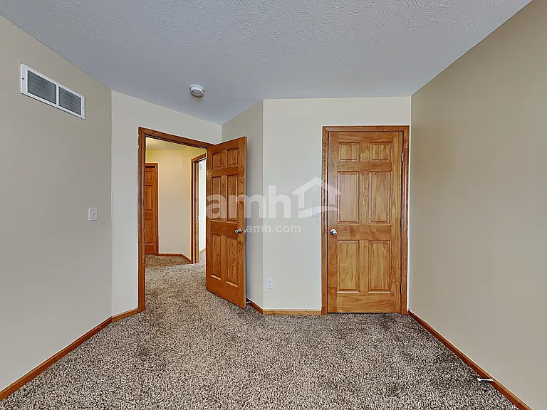 6715 Legacy Pointe Ct — Photo 20