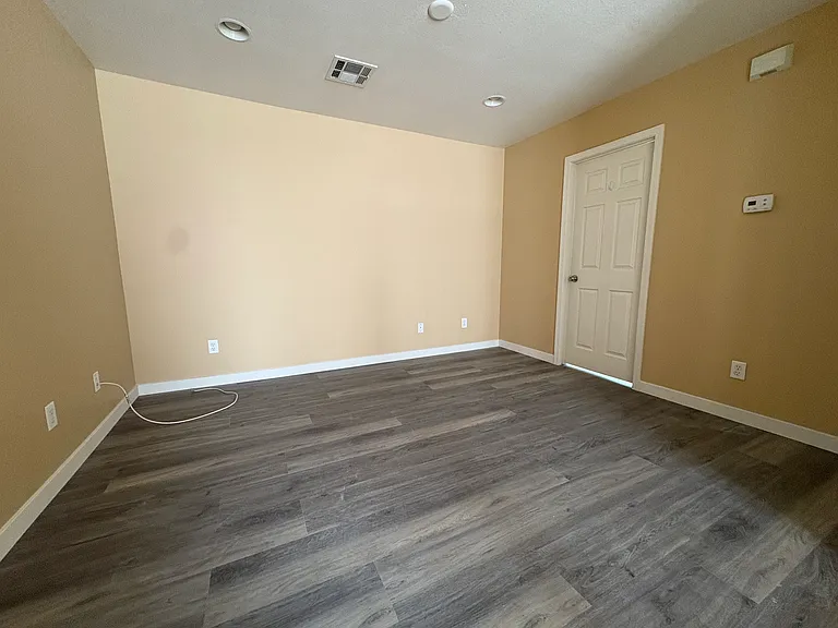 4725 Portola Vista Ave — Photo 12