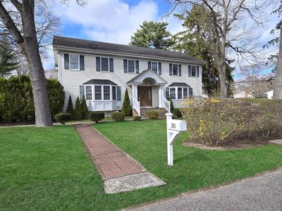 283 Elizabeth Avenue, Holbrook, NY, 11741