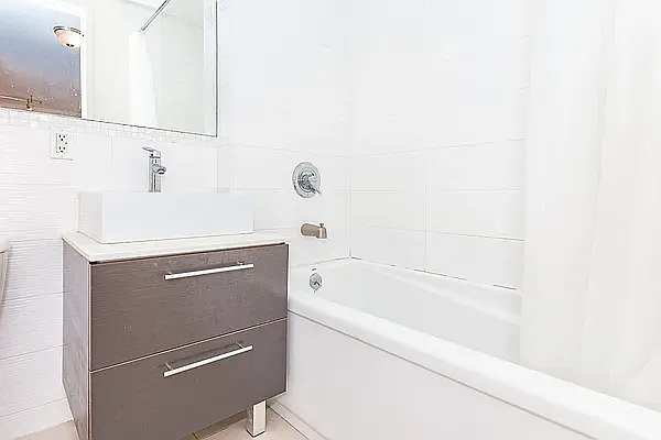 Rented by ABODE NYC LLC | media 6