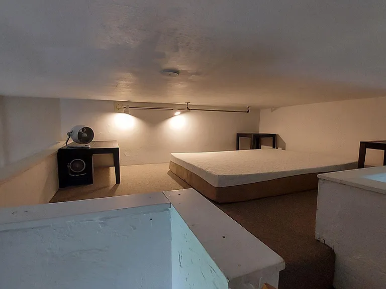 Sleeping loft