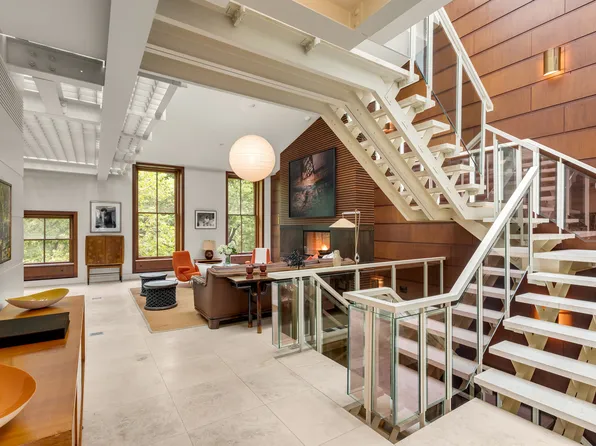 22 Gramercy Park PH image 2 of 23