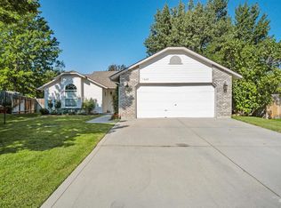 1249 E Oakridge Dr, Boise, ID 83716