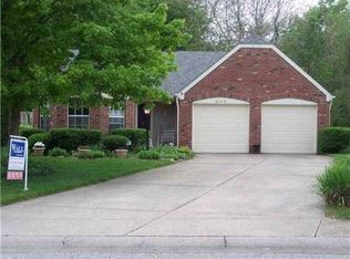 6743 Sundown Dr S, Indianapolis, IN