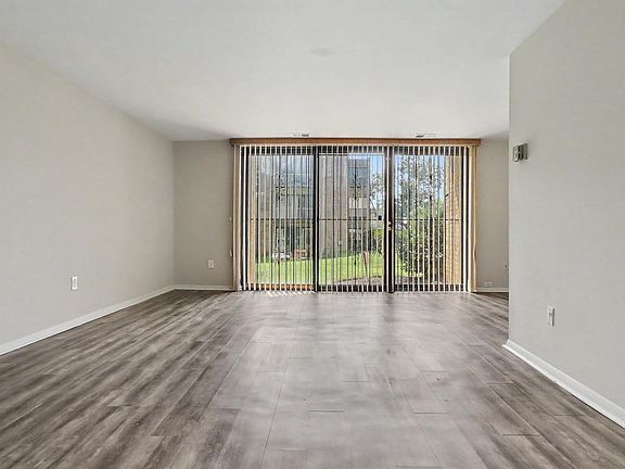 3rd image of 3344 Huntley Square Dr APT T-2
