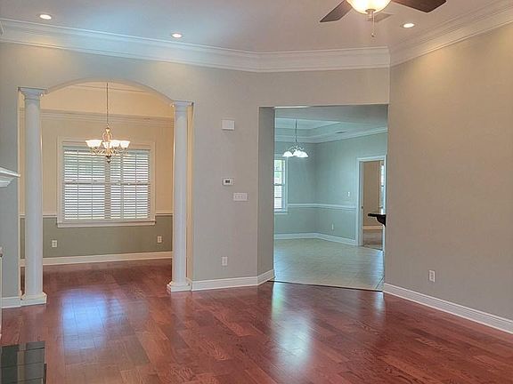 2nd image of 5375 Harlow Ln