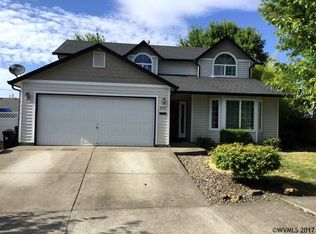 2767 Oxford St, Woodburn, OR 97071