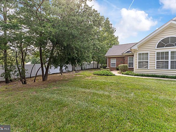 5th image of 6227 Autumn Leaf Dr