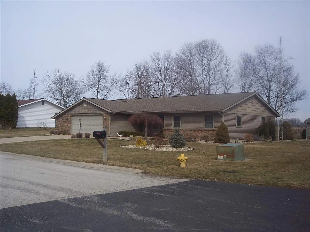 1302 N Laurel Cir photo 1