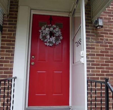 5th image of 249 Locust Ave