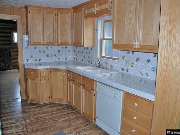 3rd image of 1220 Pulliam Ave