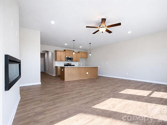 4th image of 3107 Aberleaf Ln