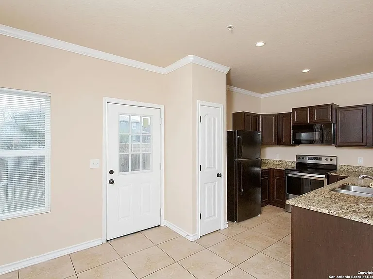6510 Melanzane Ave #104 — Photo 3