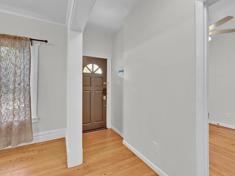 30 W Jackson Rd — Photo 5