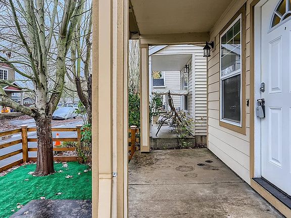 3rd image of 19973 Kendall Ln