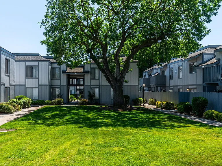 Park View Estates — Photo 8