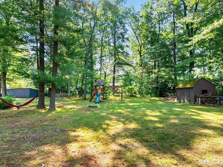 38 Barry Ln — Photo 30
