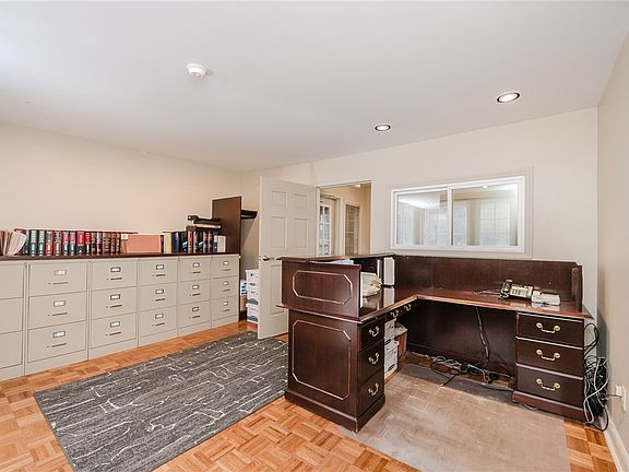 5th image of 132 S 7th St