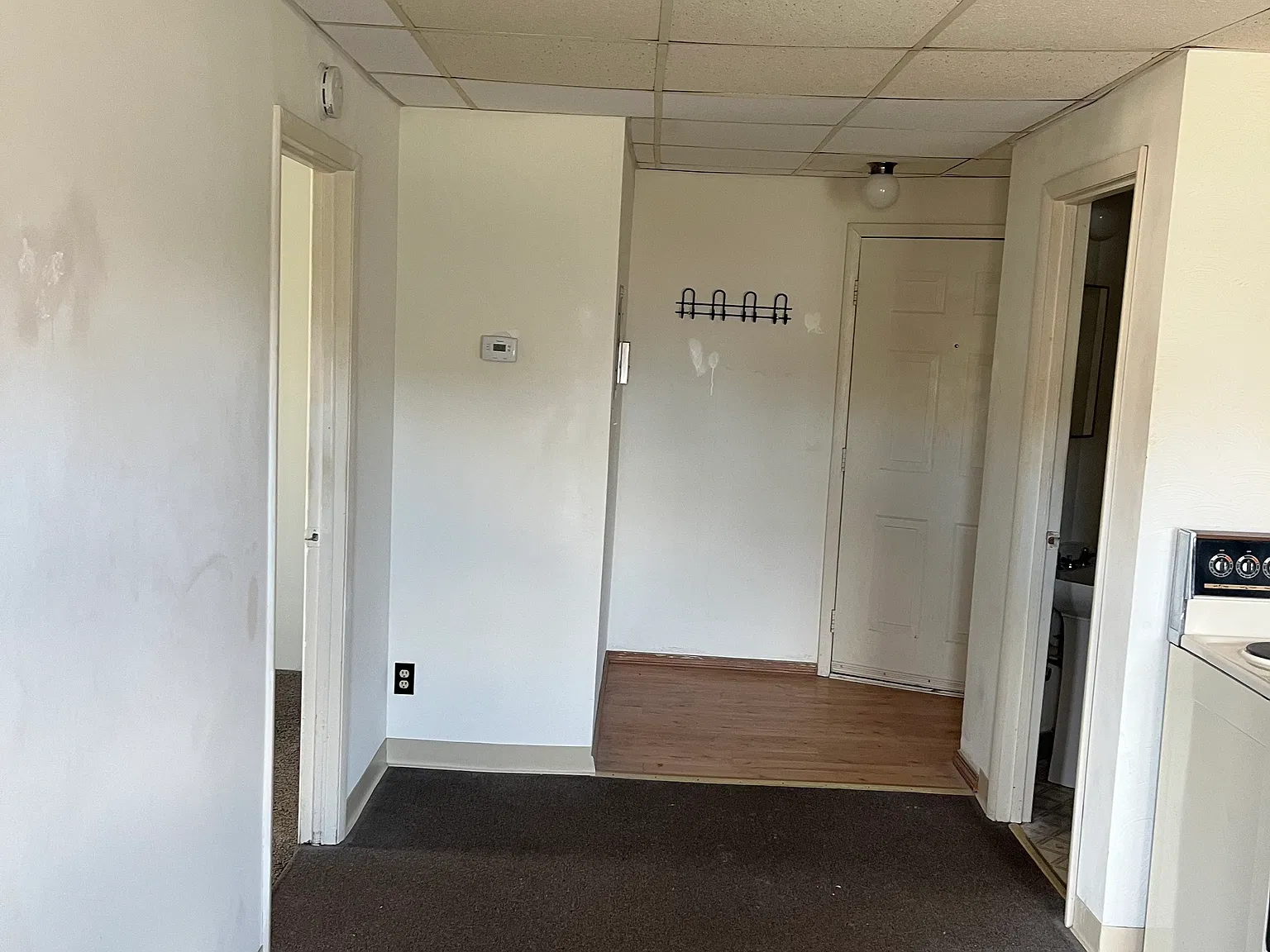 2 bed, 1000 sqft, $800 — Photo 3