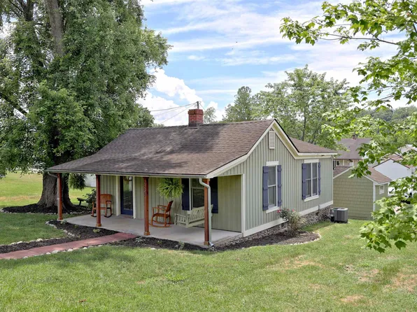 2509 W Main St, Radford, VA 24141