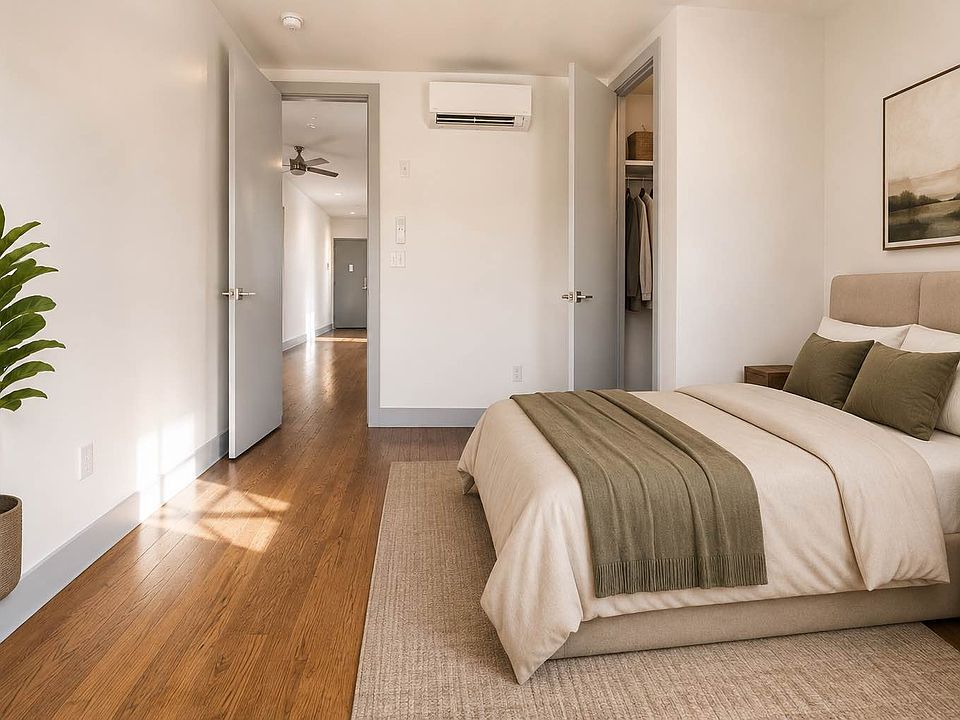 2nd image of 222 Pulaski St APT 8