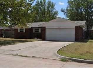 207 SW 23rd St, El Reno, OK 73036