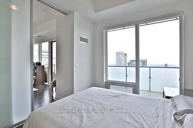 1080 Bay St #4608 — Photo 9
