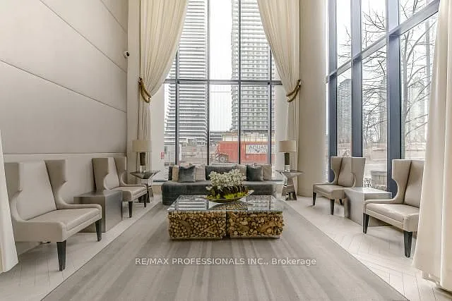 59 Annie Craig Dr #206 — Photo 3