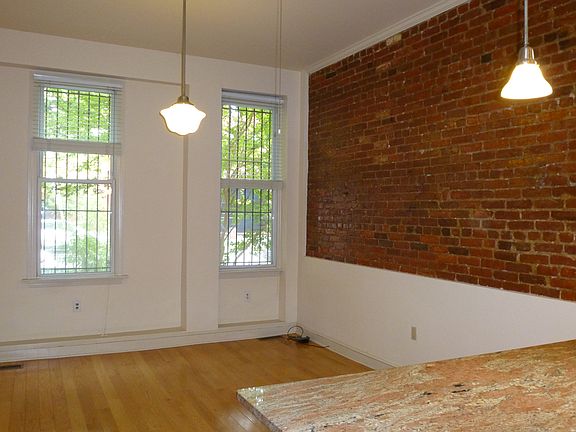 4th image of 14 14th St NE