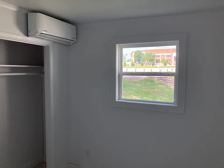 1212 Byrne Ave #B — Photo 6