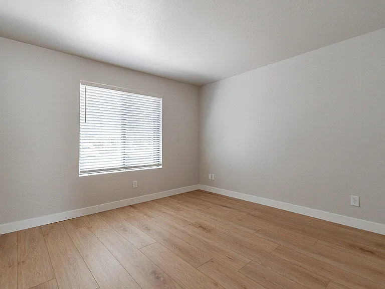 1535 N Horne #55 — Photo 14