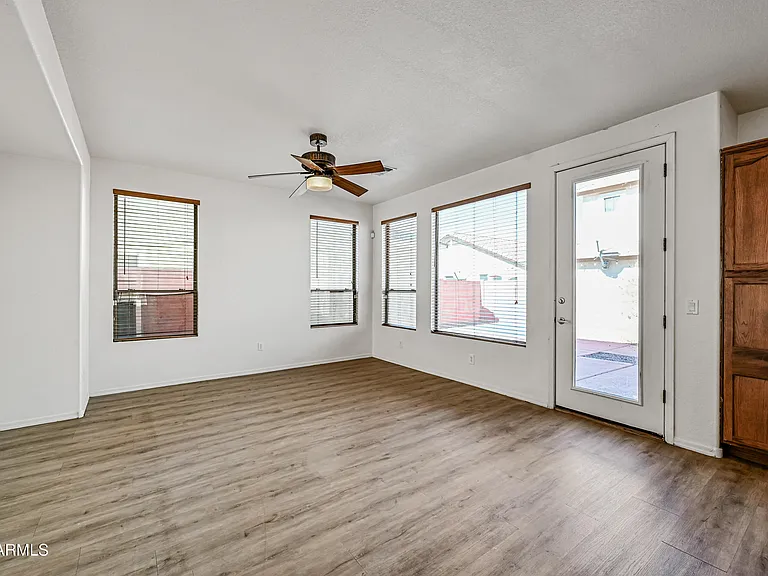 1808 E Dunbar Dr — Photo 6