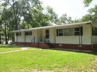 5471 Whitehurst Dr, Longview, TX 75602