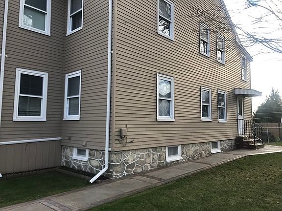 3rd image of 11 Heaton Ave Floor 2