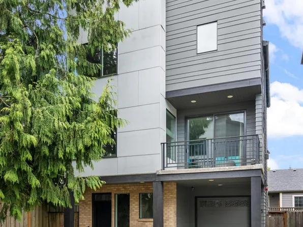 10415 SW 46th Pl, Portland, OR 97219