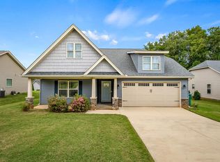 111 Granite Ct, Greenwood, SC 29649