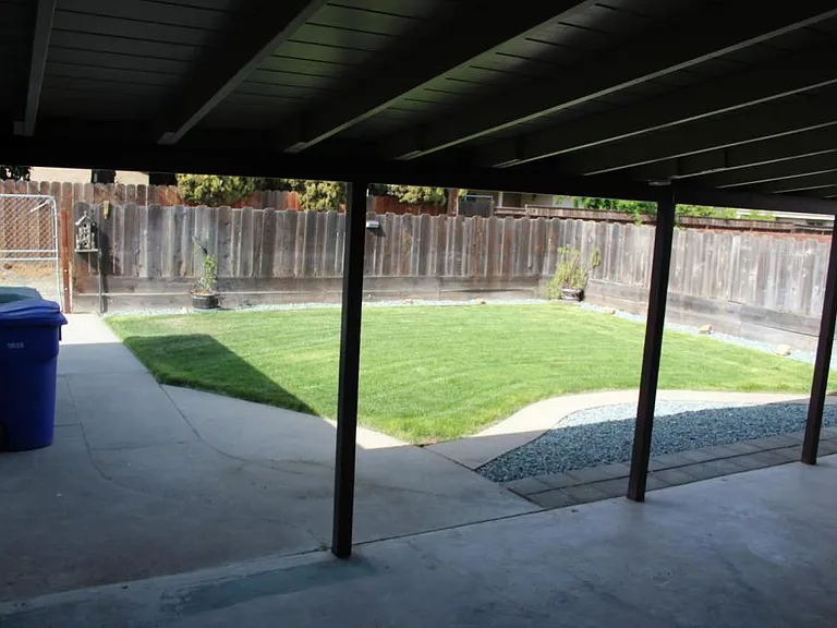455 Vassar Ave — Photo 11