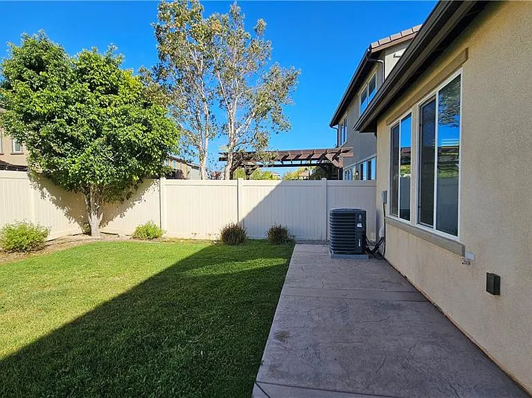 526 Seine River Way — Photo 14