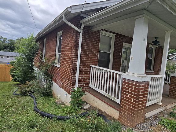 2nd image of 2303 King St NE