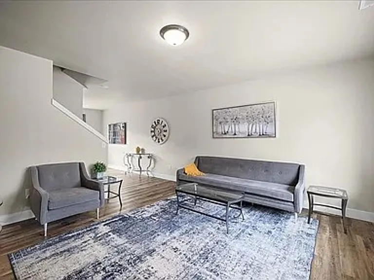 908 Midway Ln #2 — Photo 8