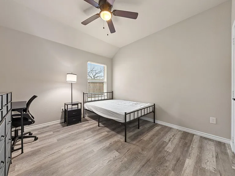 Carl St — Photo 1
