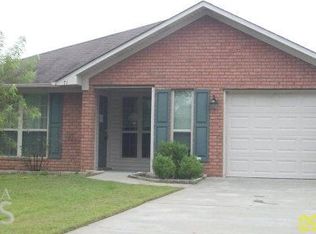 71 Gloucester Dr, Midway, GA 31320