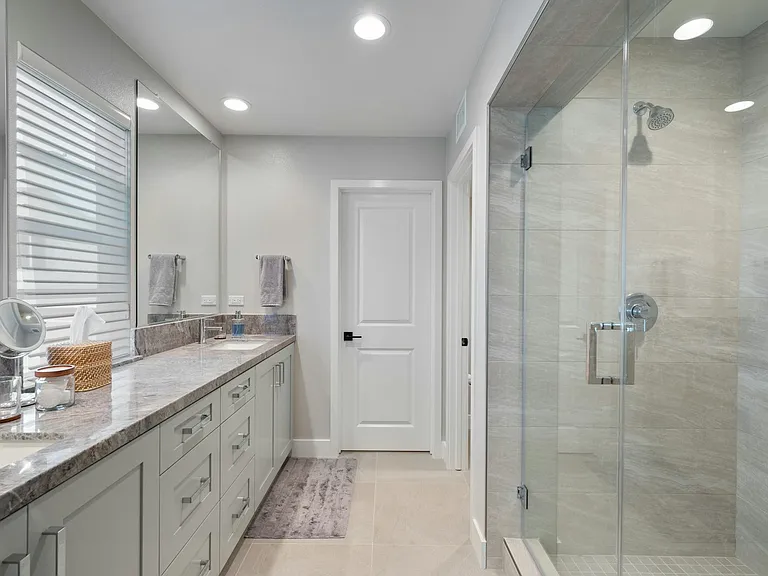 2906 Foundry Ct — Photo 34