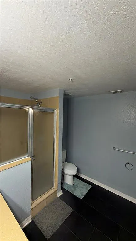 3 bed, 3.5 bath, 2075 sqft, $2,800 — Photo 4
