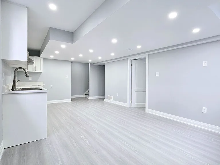 201 Roy McDonald Dr #LOWER — Photo 6